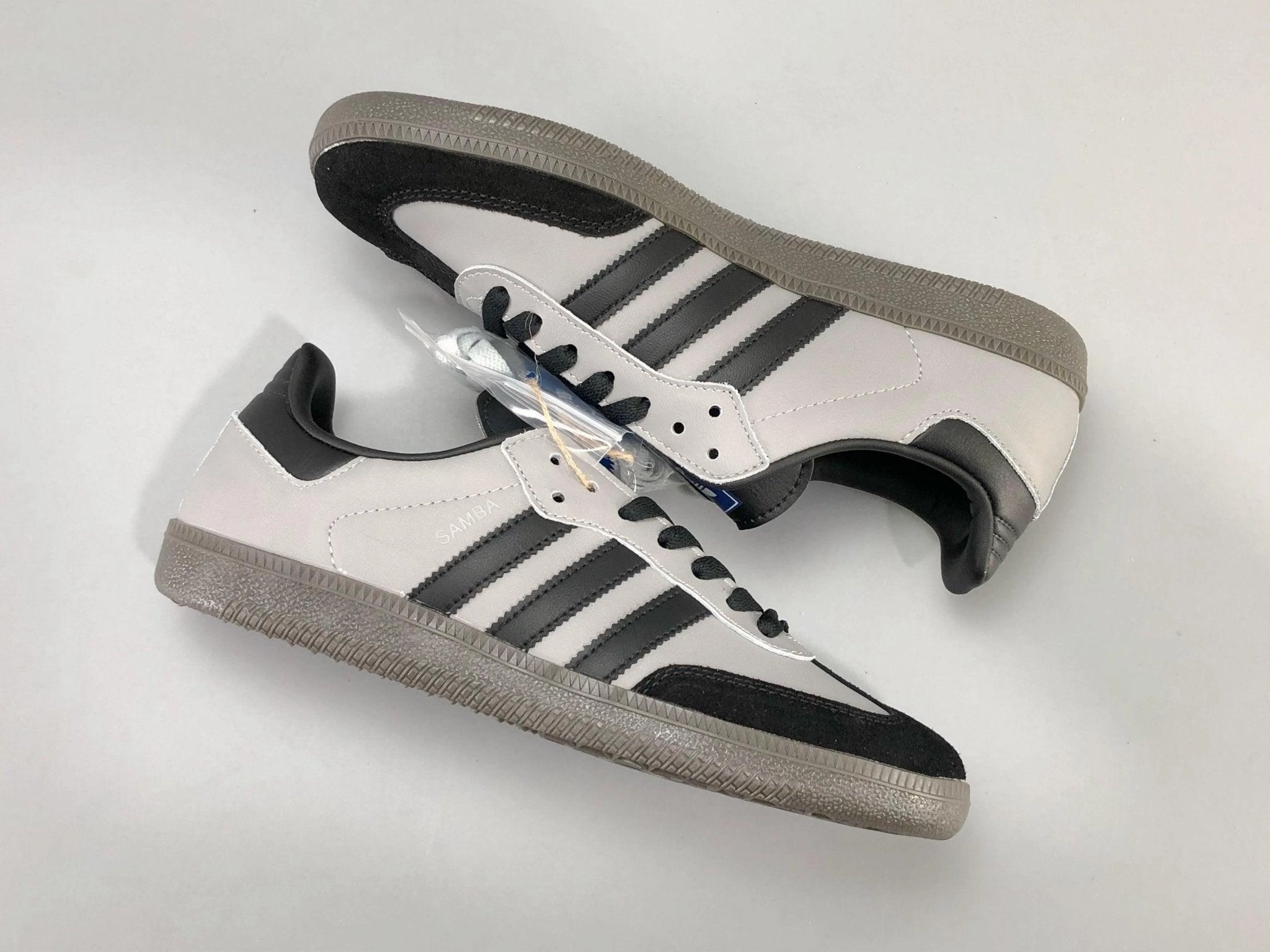 Adidas Originals Samba OG Adidas Campus 00s Athletic Shoes