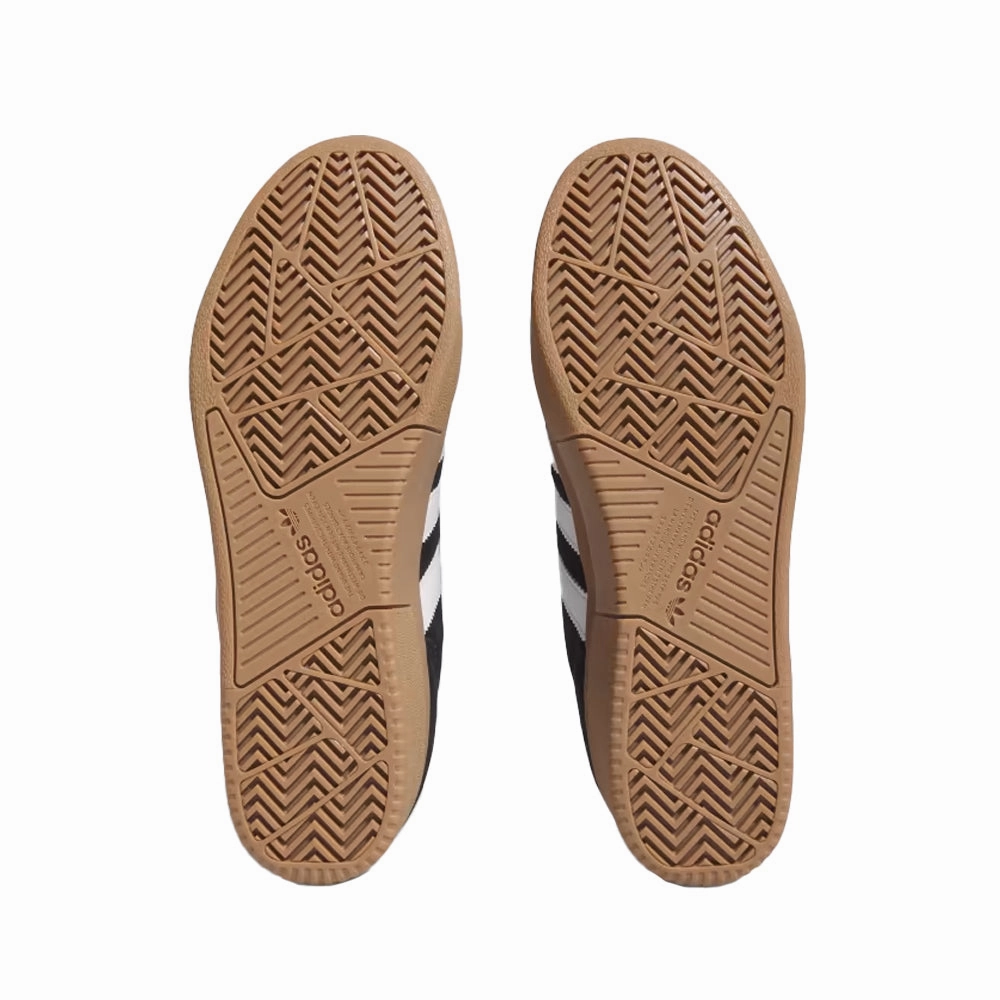 adidas SKATEBOARDING TYSHAWN REMASTERED SHOES // CORE BLACK/CLOUD WHITE/GUM Classic Adidas Shoes