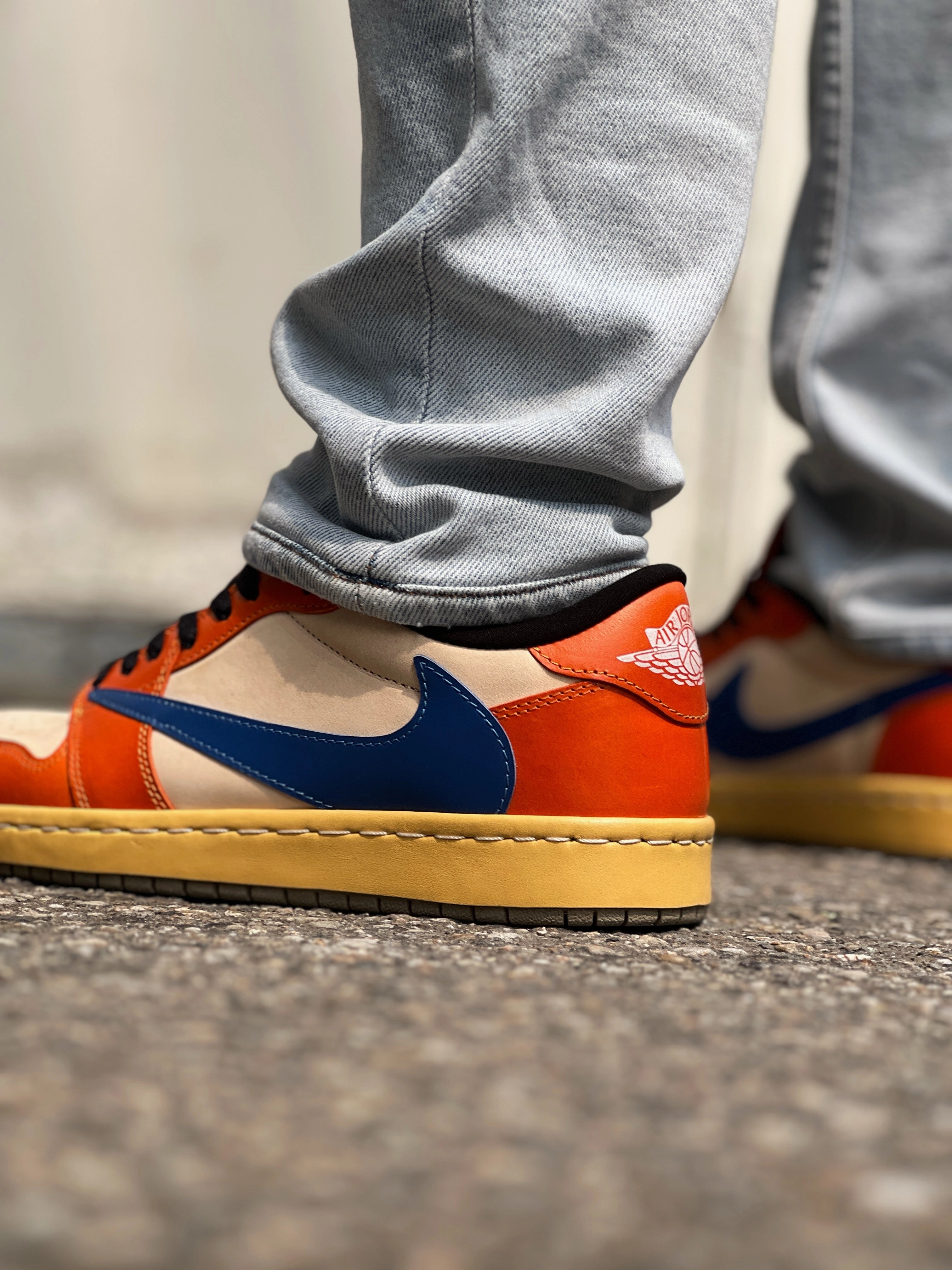 Air Jordan 1 Low Travis Scott "Dragon Ball" Asics Kayano 20 Running Shoes