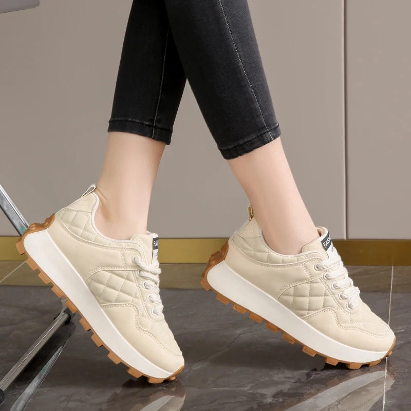 Amozae-2024  New Arrival Golf Shoes for Women Luxury Brand Casual Sport Golfing Sneakers Comfortable Girls Jogging Shoes Spikes Or No Spikes Golf Shoes