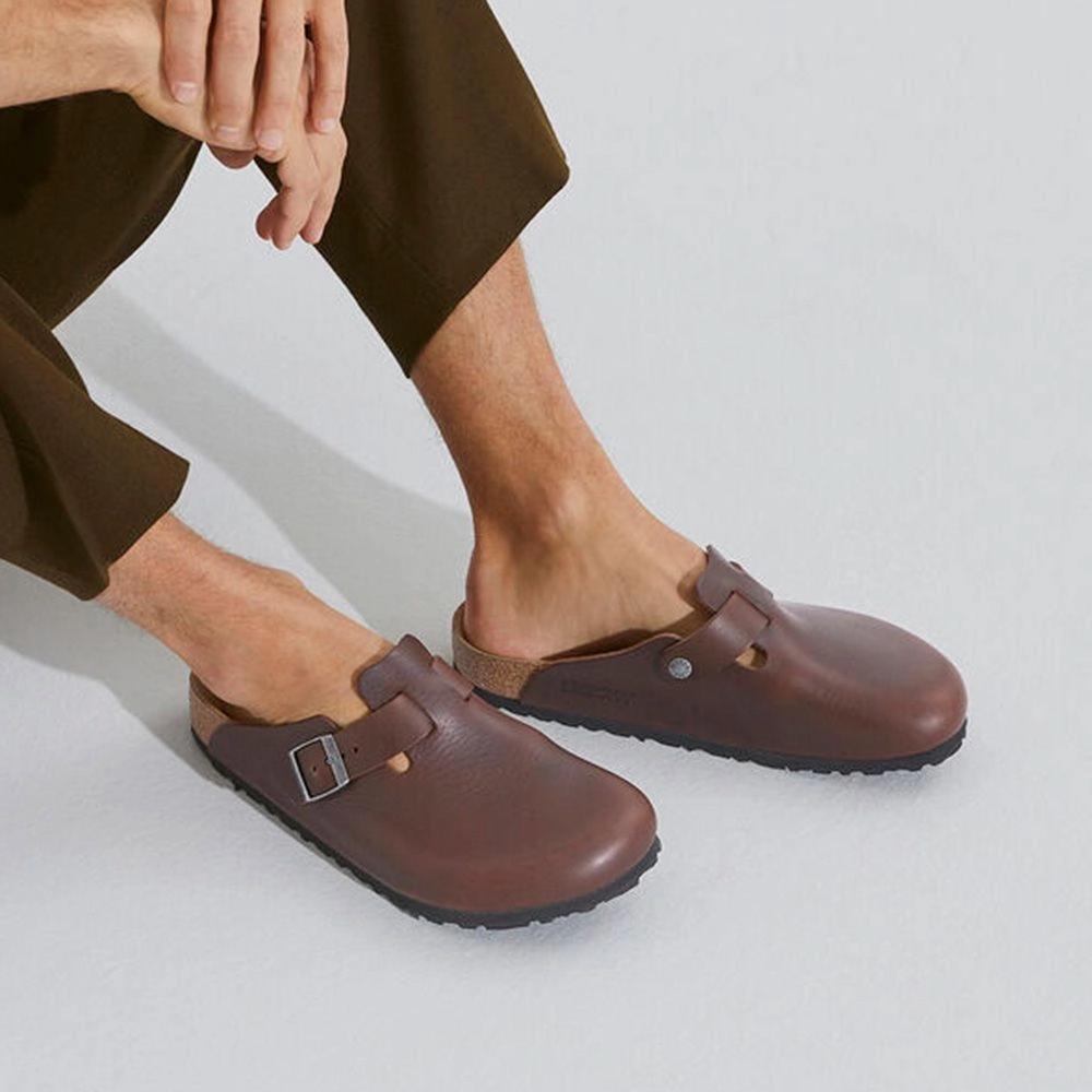 Birkenstock Men's Boston Grip Leather in Vintage Wood Roast B ø C Clogs & Mules