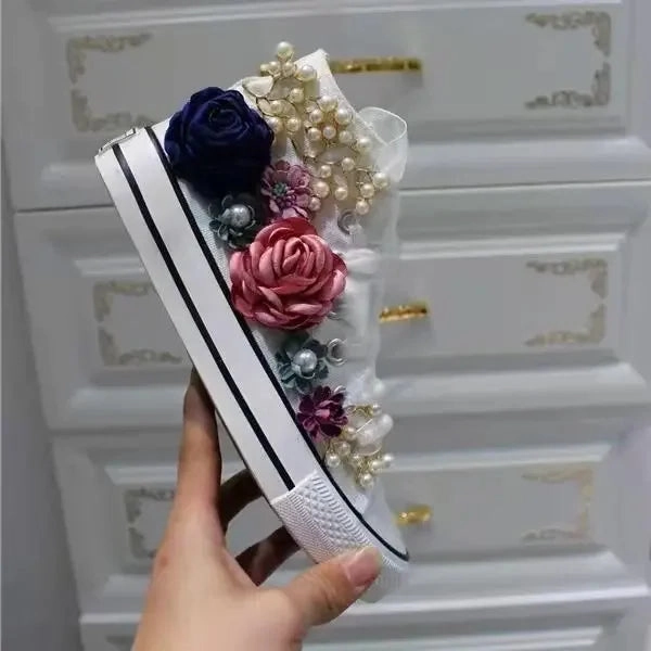 binfenxie  -  Women's Sports Shoes High-top Canvas Shoes Sweet Lace-up Shoes for Women White / Black Flowers Student Pretty Fairy Sneakers Sneakers For Fall