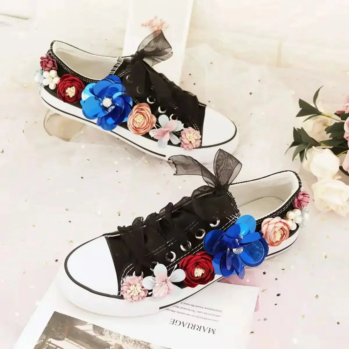 Limited Edition Sneakers binfenxie  -  Women's Sports Shoes High-top Canvas Shoes Sweet Lace-up Shoes for Women White / Black Flowers Student Pretty Fairy Sneakers