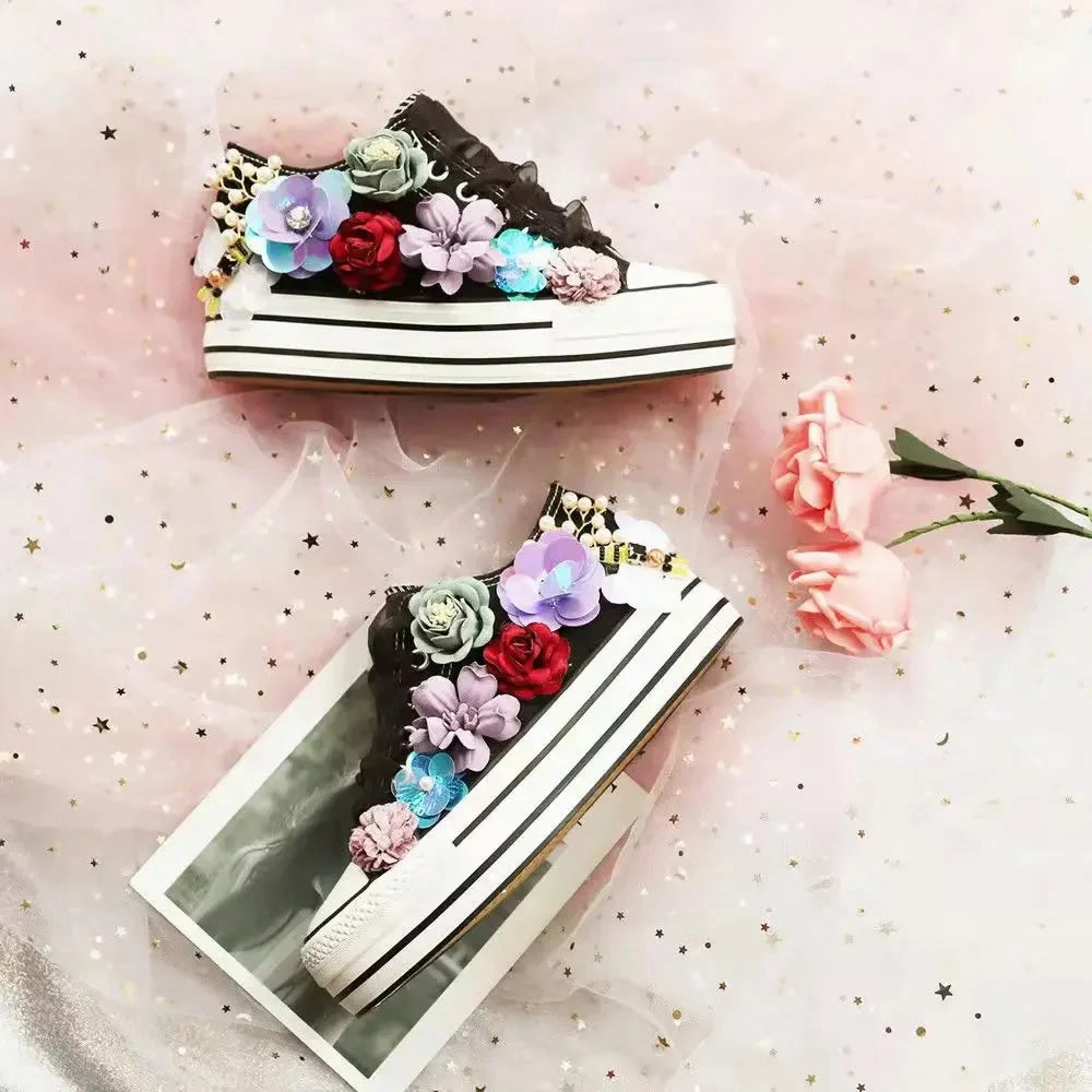 Somiliss Sneakers binfenxie  -  Women's Sports Shoes High-top Canvas Shoes Sweet Lace-up Shoes for Women White / Black Flowers Student Pretty Fairy Sneakers