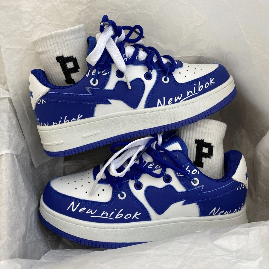 Brand Lace Up Fashion Sneakers Women Zapatillas Mujer Light Flat Shoes Couple Outdoor Running Shoes For Women Vulcanized Shoes Therapy Shoes Ballet Flats