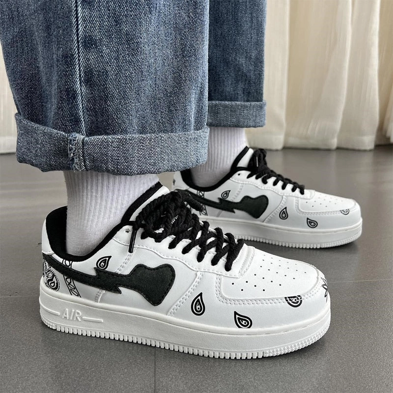 Brand Lace Up Fashion Sneakers Women Zapatillas Mujer Light Flat Shoes Couple Outdoor Running Shoes For Women Vulcanized Shoes Hoco Shoes Flats