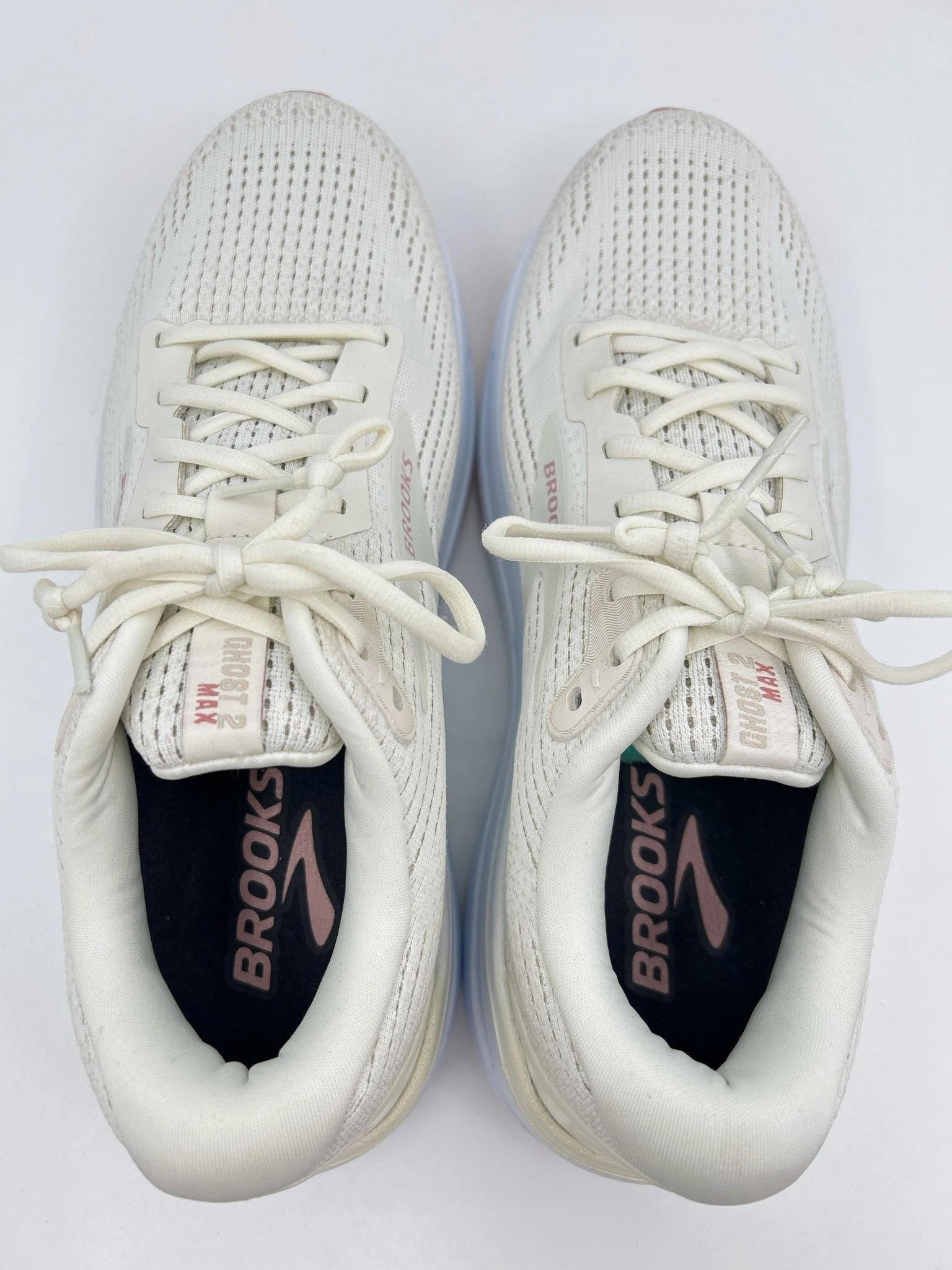 BROOKS NWOB Size 11 Cream Women Sneakers Most Expensive Sneakers In The World