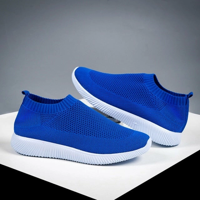 Casual Golf Breathable Mesh Platform Sneakers Women Slip-On Soft Casual Running Shoes