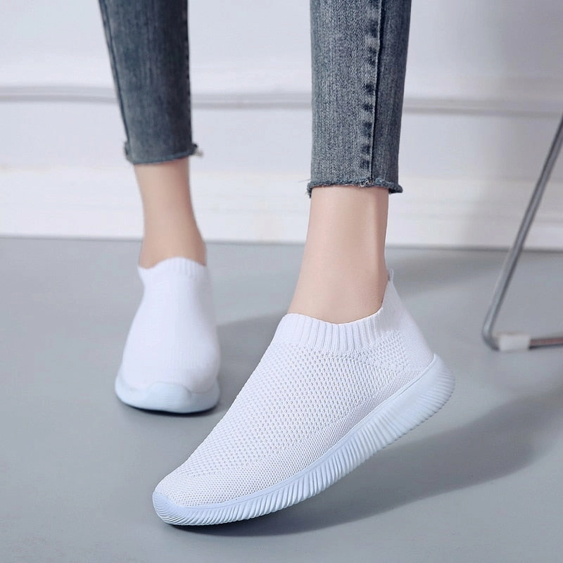 Breathable Mesh Platform Sneakers Women Slip-On Soft Casual Running Shoes Discount Golf Shoes