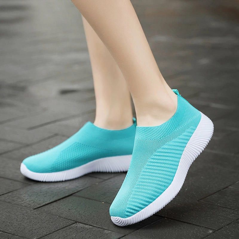 Best Light Golf Shoes Breathable Mesh Platform Sneakers Women Slip-On Soft Casual Running Shoes