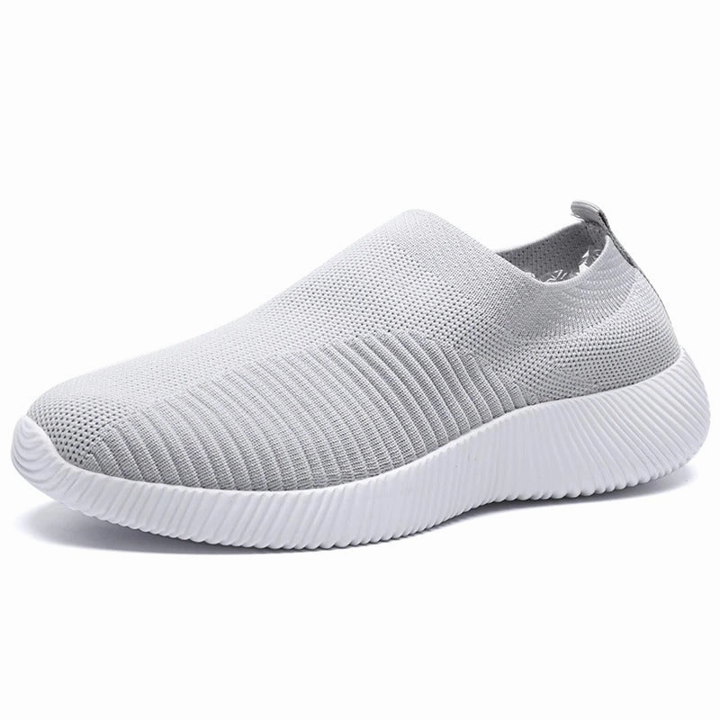 Popular Golf Shoes Brand Breathable Mesh Platform Sneakers Women Slip-On Soft Casual Running Shoes
