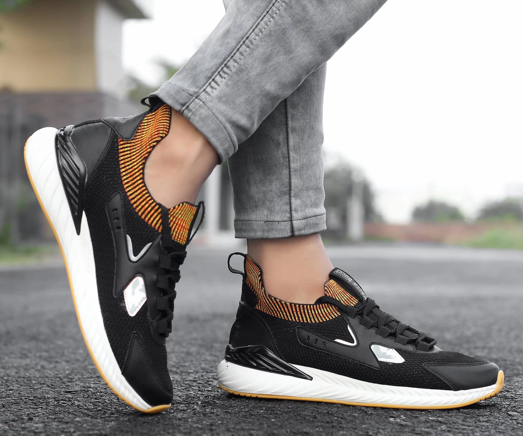 Bacca Bucci Distinct Sketches Sneakers