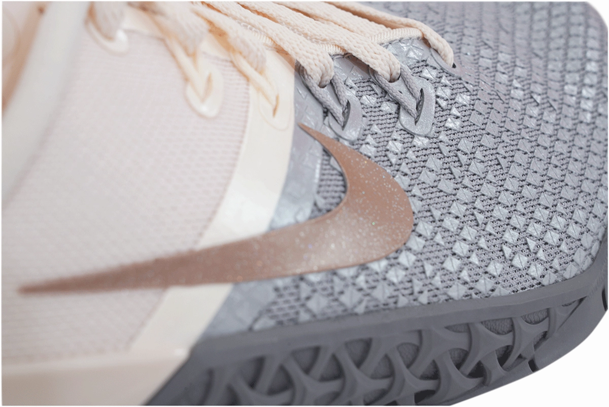 Nike Women's Metcon 4 XD MTLC Training Shoes Cross Training Vs Walking Shoes