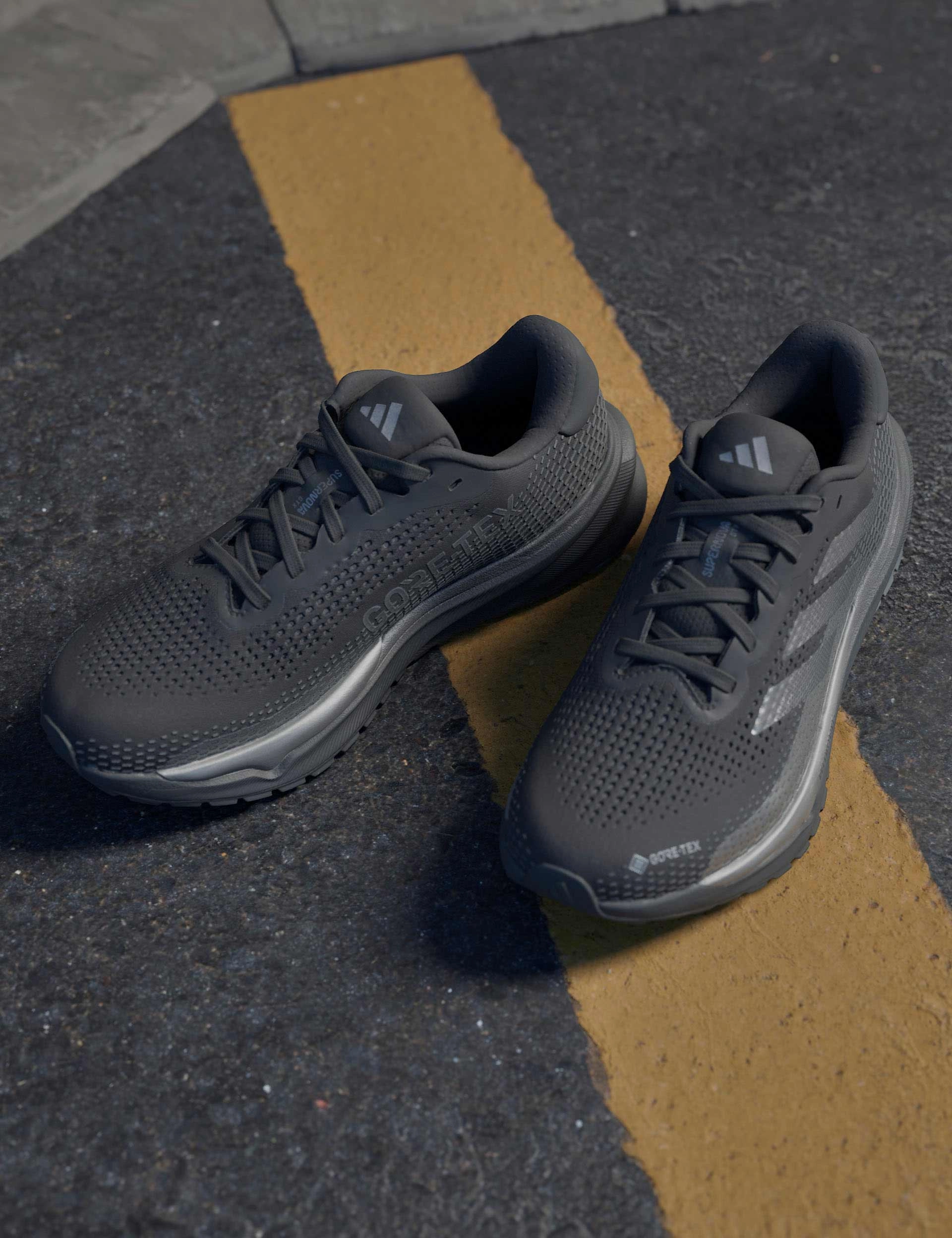 Supernova GORE-TEX Shoes - Core Black/Iron Metallic Best Adidas Shoe For Flat Feet