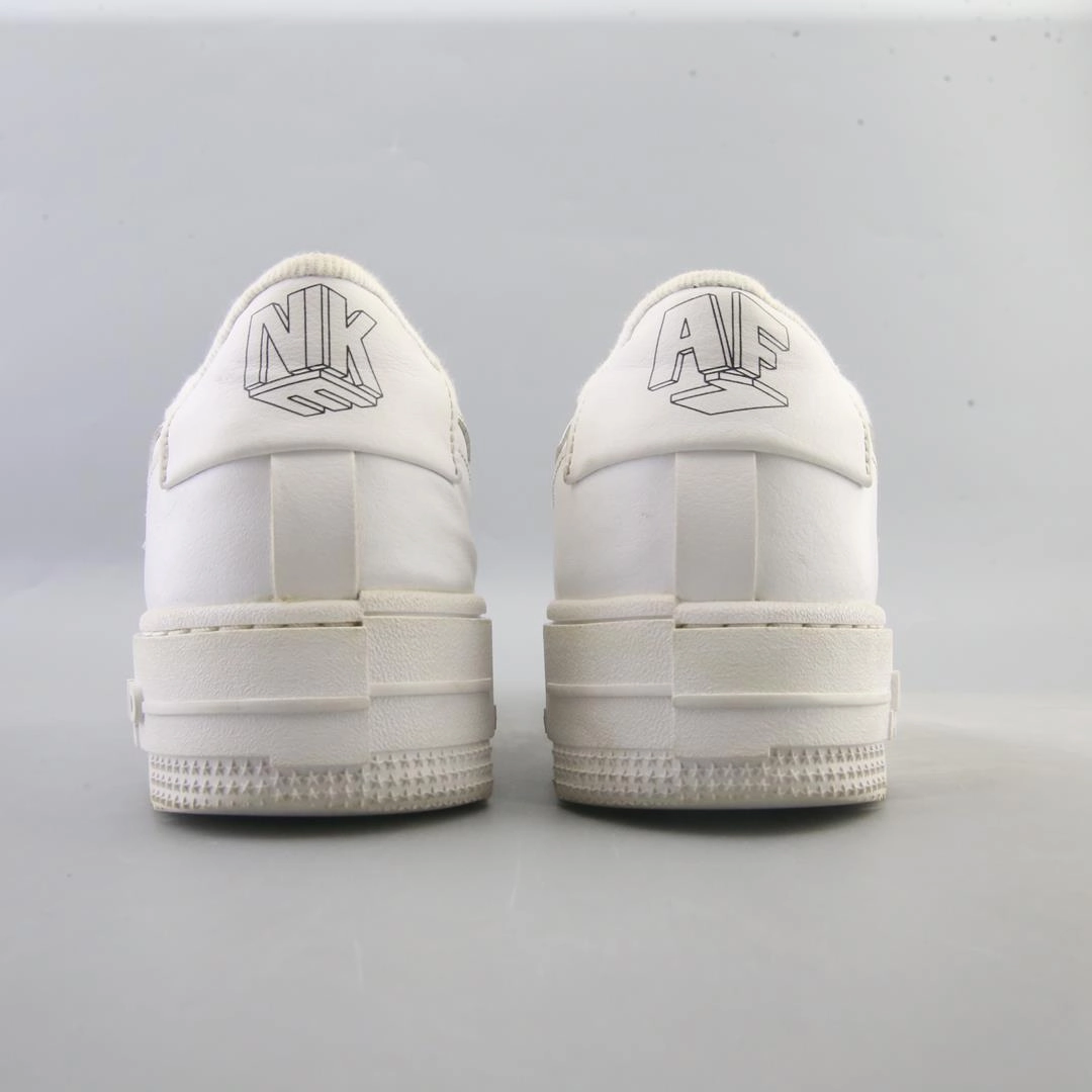 NIKE AIR FORCE 1 LOW PIXEL Casual Approach Shoes