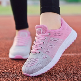 Women Casual Shoes Fashion Breathable Walking Mesh Lace Up Flat Shoes Sneakers Women 2019 Tenis Feminino White Vulcanized Shoes Good Training Shoes