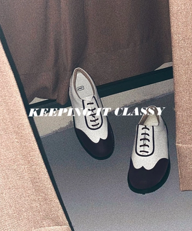 Giclee Women's Under Score Premium Leather Golf Shoes - Navy Golfing In