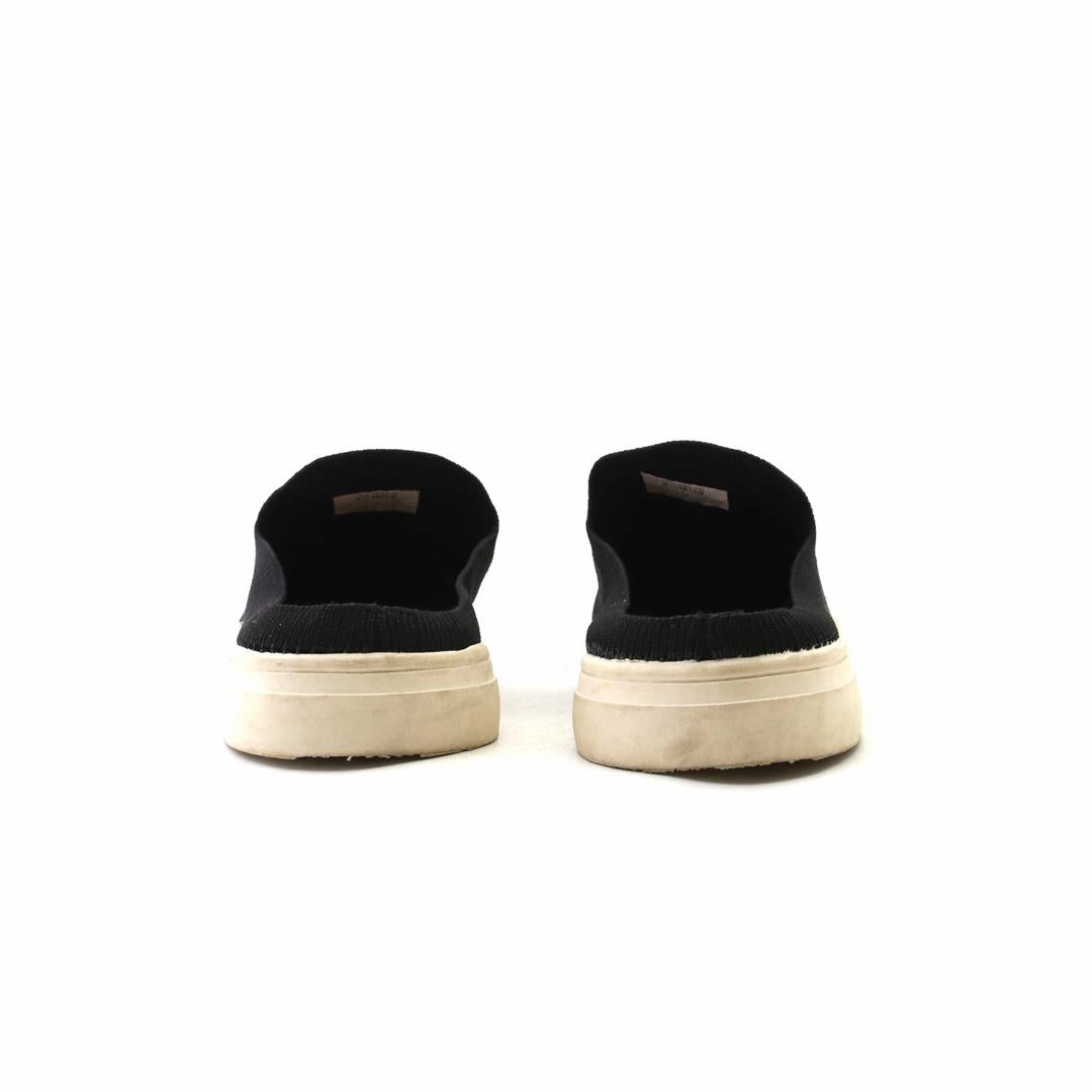 Wearing Wrestling Shoes Casually LUCKY BRAND LARLAN