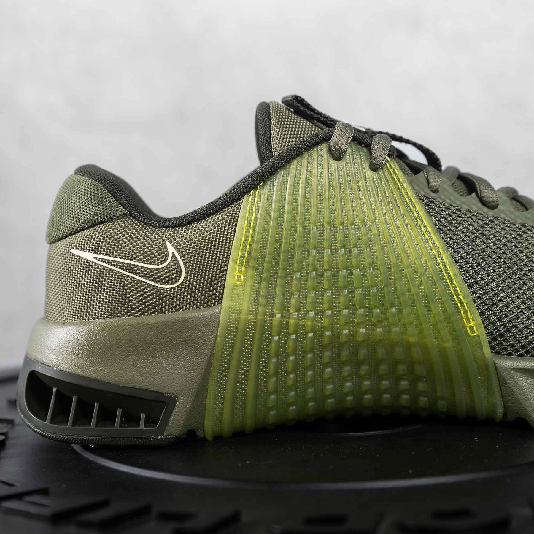 Nike - Metcon 9 Men's Training Shoes - OLIVE/SEQUOIA-HIGH VOLTAGE Wide Asics Running Shoes