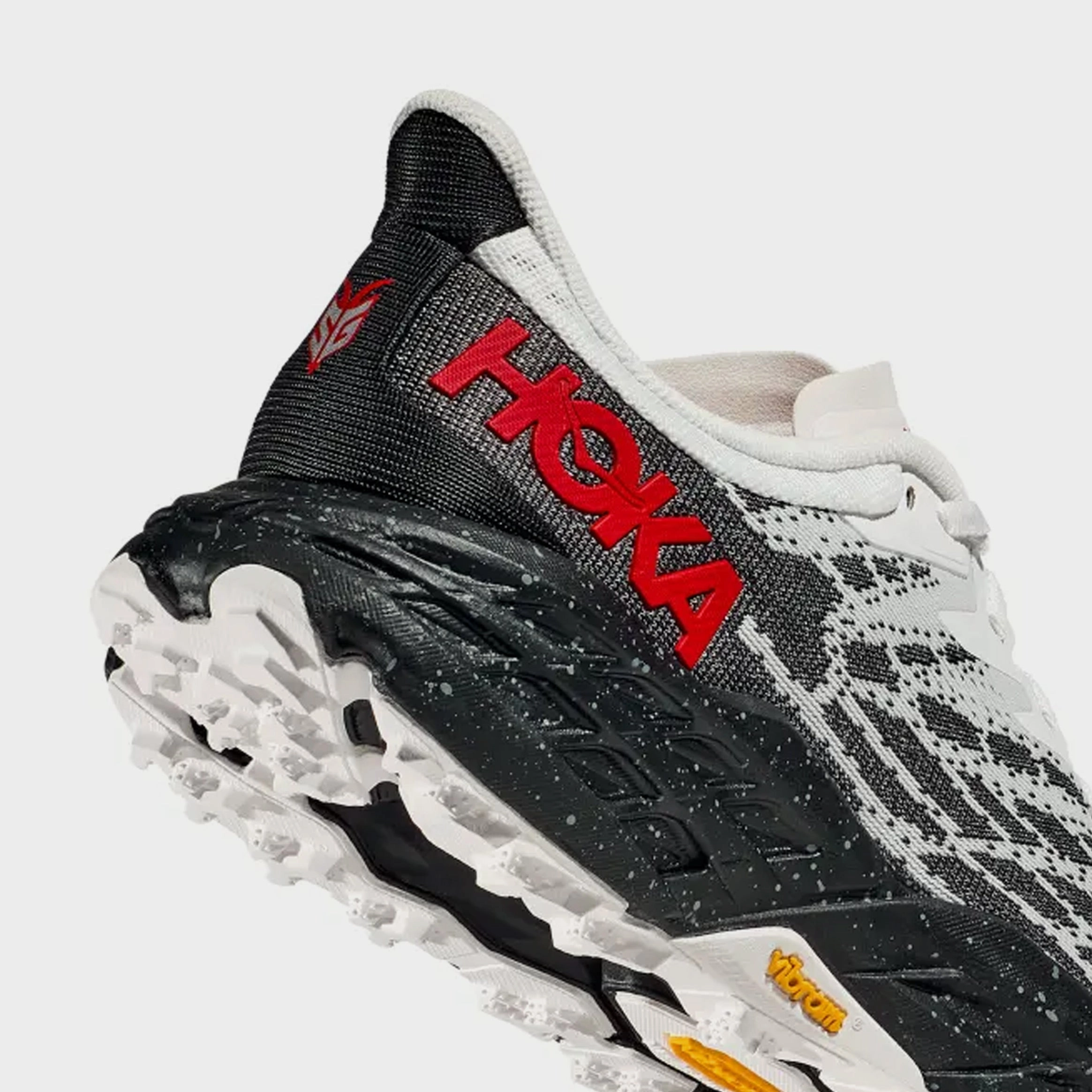 Shoes At Tanger Outlet Speedgoat 5 Mens Running Shoes (Black/Red/Grey)