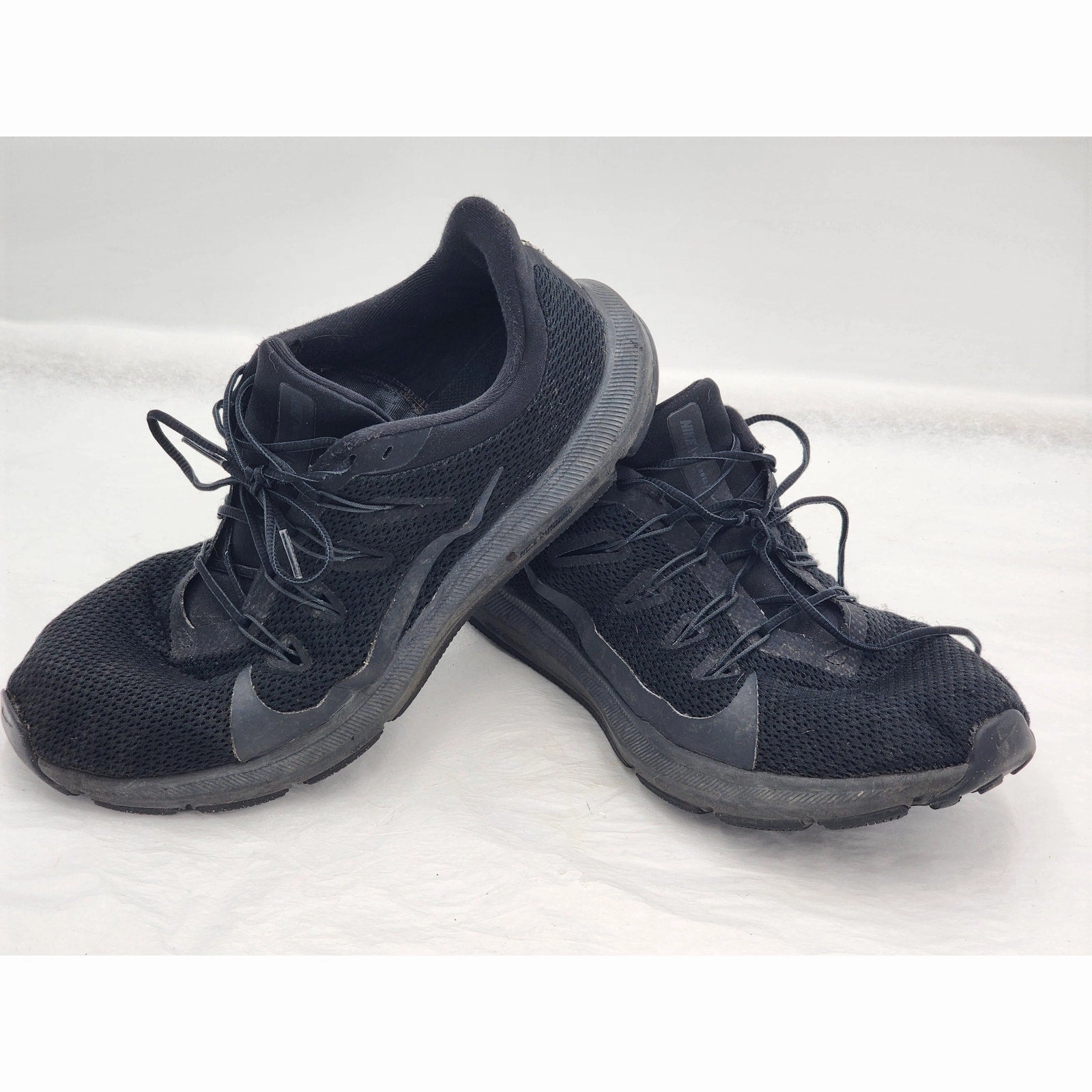 Nike Quest Running Shoes Mens 11 Lightweight Athletic Sneakers Breathable Mesh Asics Shoe Sole