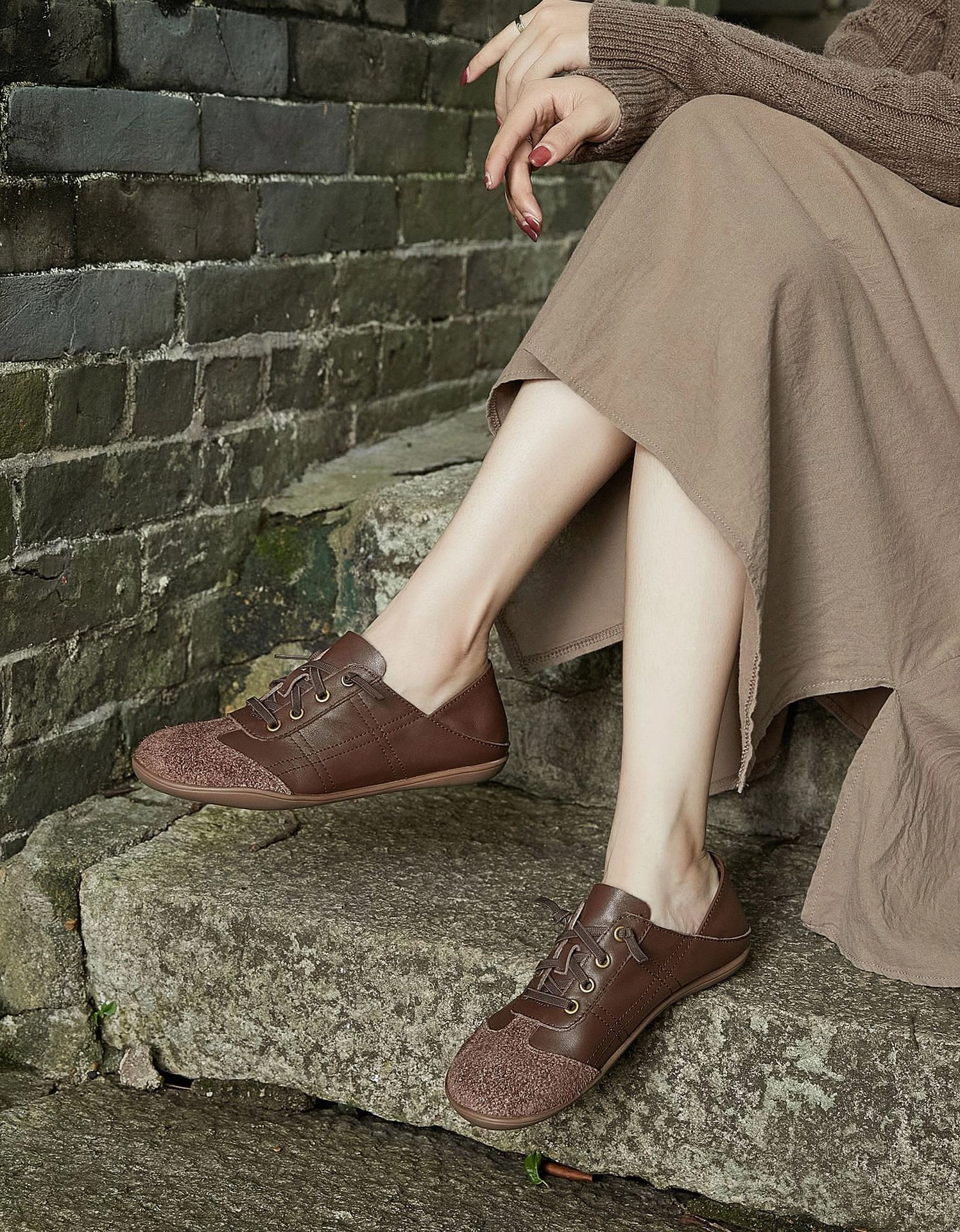 Light-weight SuedeStitching Leather Sneakers Ladies Sneakers