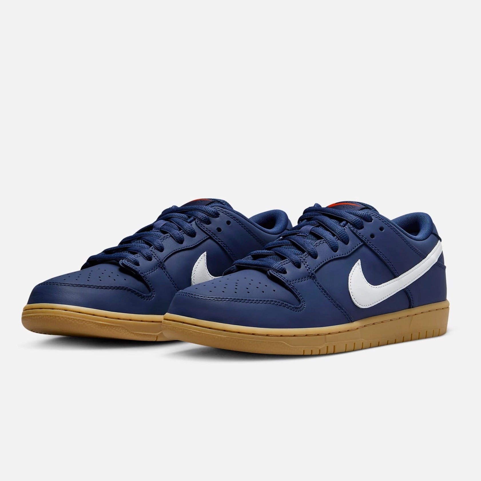 Nike SB Dunk Low Pro Skate Shoes Asics Gel-quantum 180 3 Running Shoes