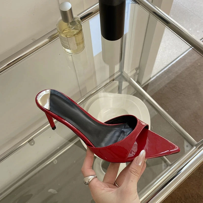 Espresso Slippers Liyke Sommer Mode Niedrigen Dnnen Heels Frauen Hausschuhe Gladiator Sandalen Gemtliche Patent Leder Spitz Slip-On Folien Schuhe maultiere