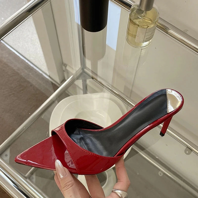 Liyke Sommer Mode Niedrigen Dnnen Heels Frauen Hausschuhe Gladiator Sandalen Gemtliche Patent Leder Spitz Slip-On Folien Schuhe maultiere Fuzzy Socks And Slippers