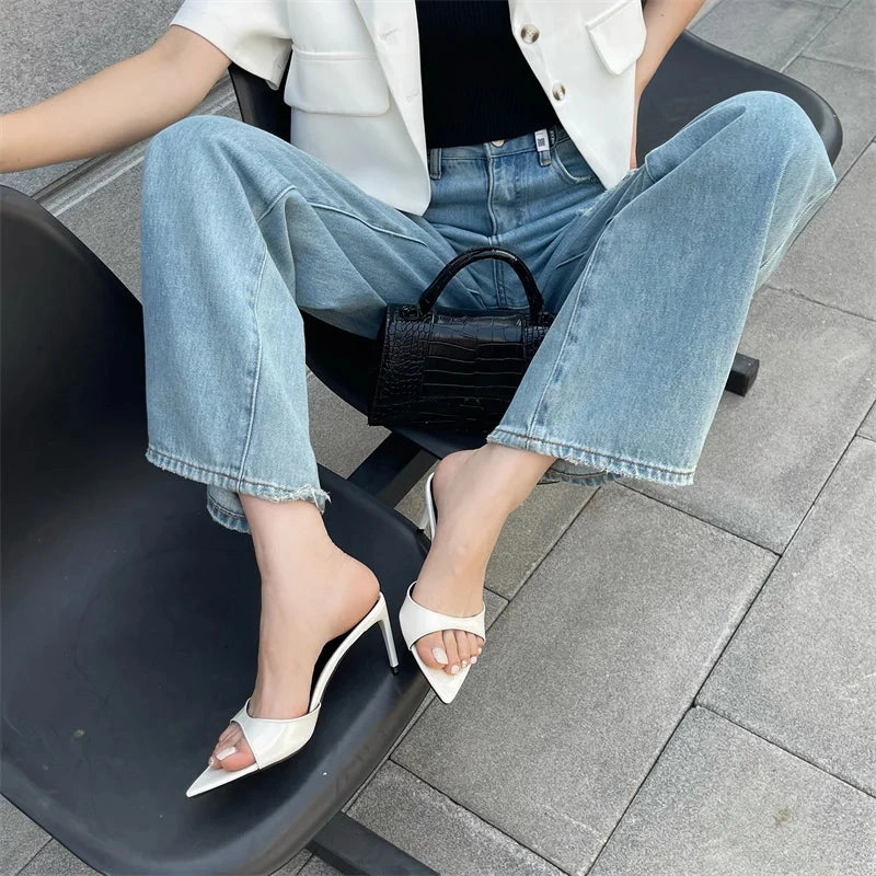 Calm Slides Liyke Sommer Mode Niedrigen Dnnen Heels Frauen Hausschuhe Gladiator Sandalen Gemtliche Patent Leder Spitz Slip-On Folien Schuhe maultiere