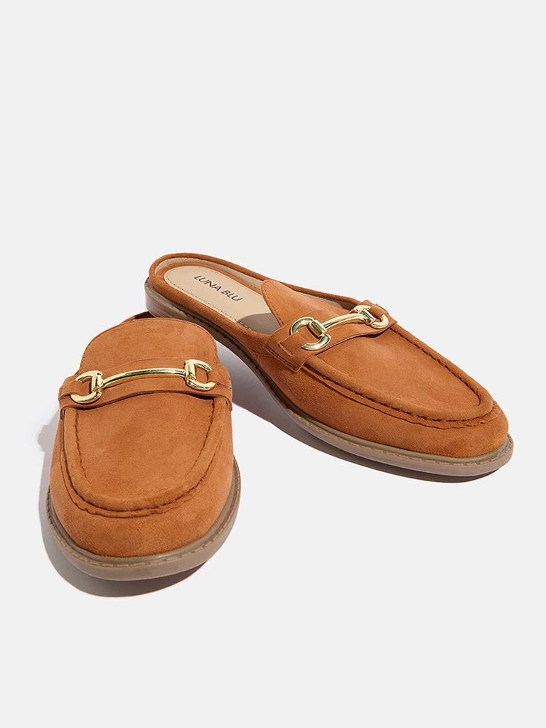 Shoes To Wear With Flat Pedals LUNA BLU Rust Chain-Detailed Faux-Suede Mule Shoes