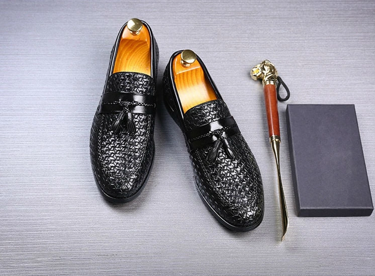 Lustrous Weave with Tassel Men Loafers Shoes Flat Shoes With Buckle