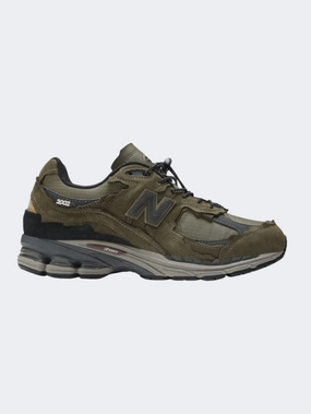 New Balance Hiking Boots For Women New Balance 2002R Men Lifestyle Shoes Dark Moss/Black