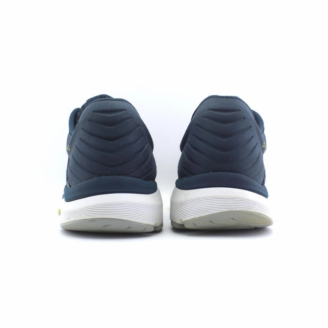 NEW BALANCE  860V10 Running Shoe Vs Walking Shoe