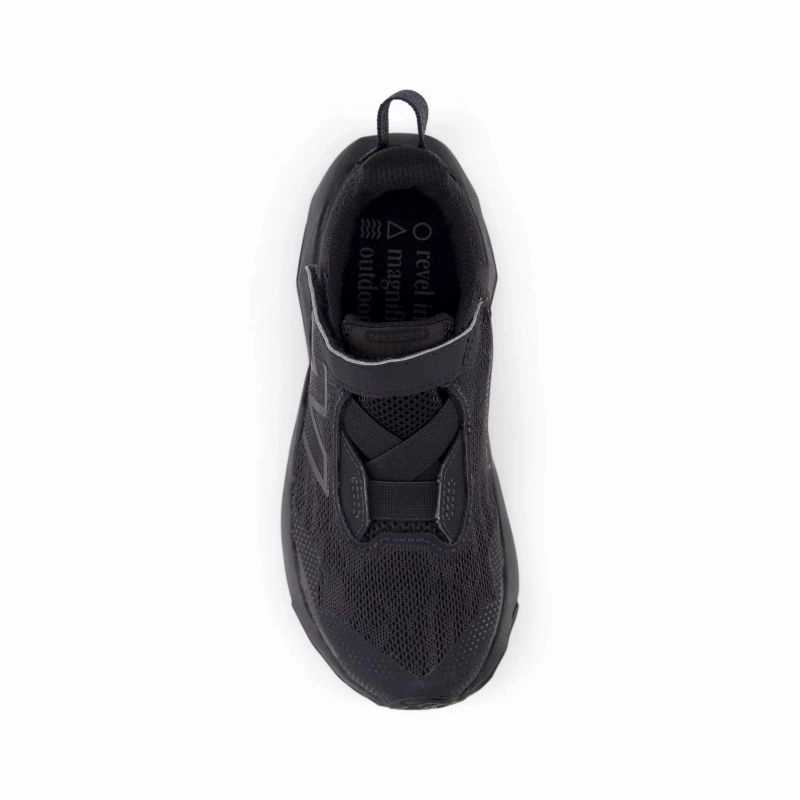 New Balance DynaSoft Nitrel v6 PS Kids Trail Running Shoes New Balance Football Shoes