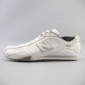 Valentino Rockstud Sneakers NEW BALANCE  FOUR FOUR TWO