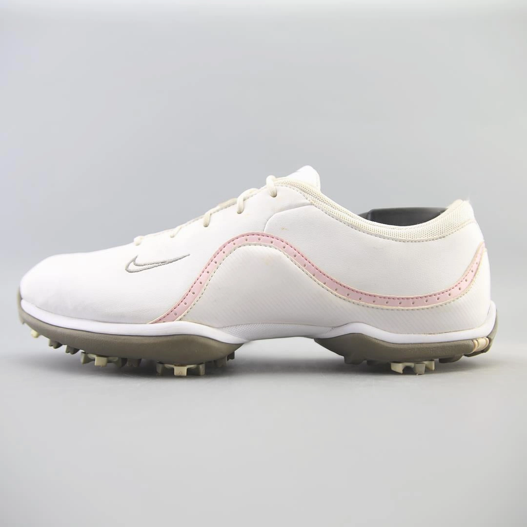 Spike Vs Spikeless Golf NIKE ACE