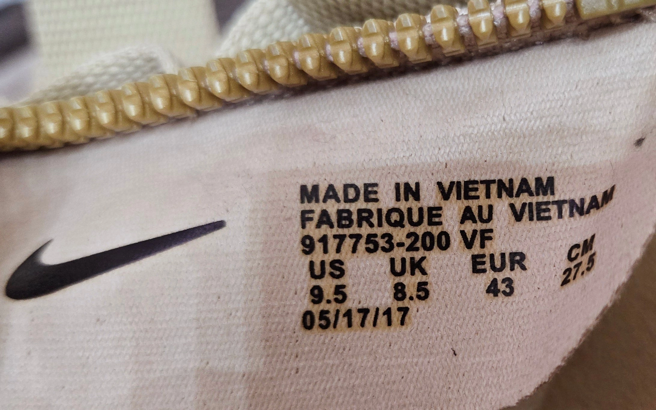 Nike Air Force 1 SF Mid Sneakers sz/9.5 Men AF1 Mushroom 917753-200 Asics Running Shoes Speed