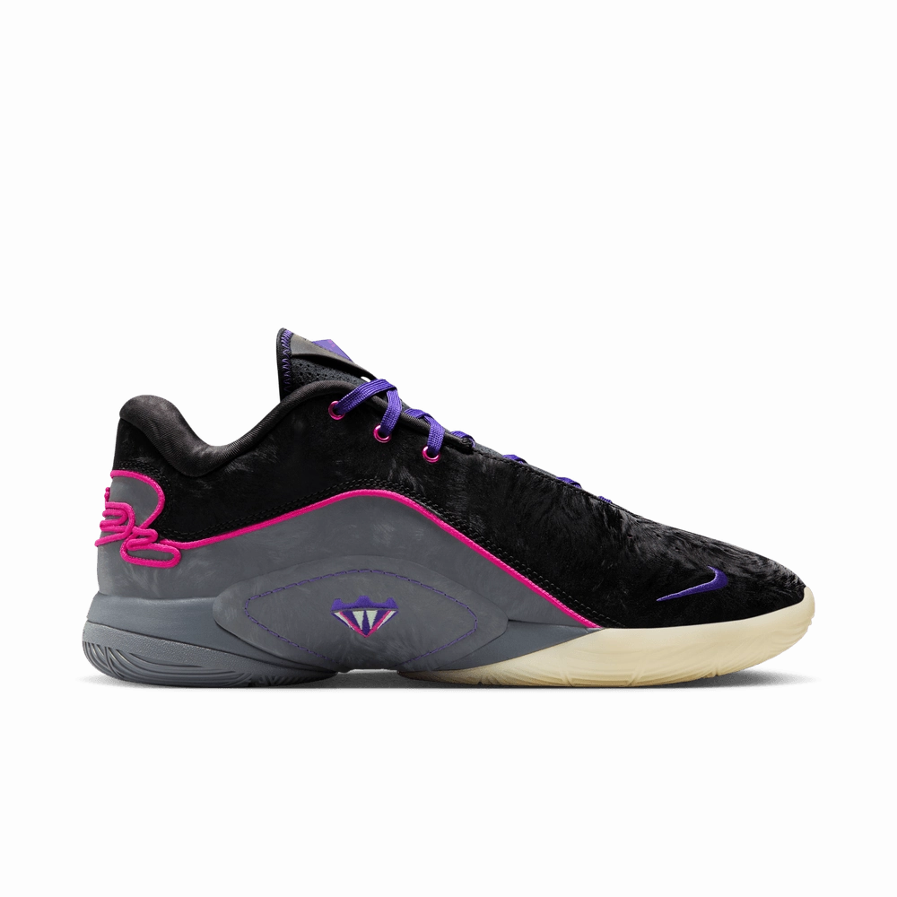 Asics Gt 1000 4 Running Shoe Nike LeBron XXII "Tunnel Vision" Basketball Shoes