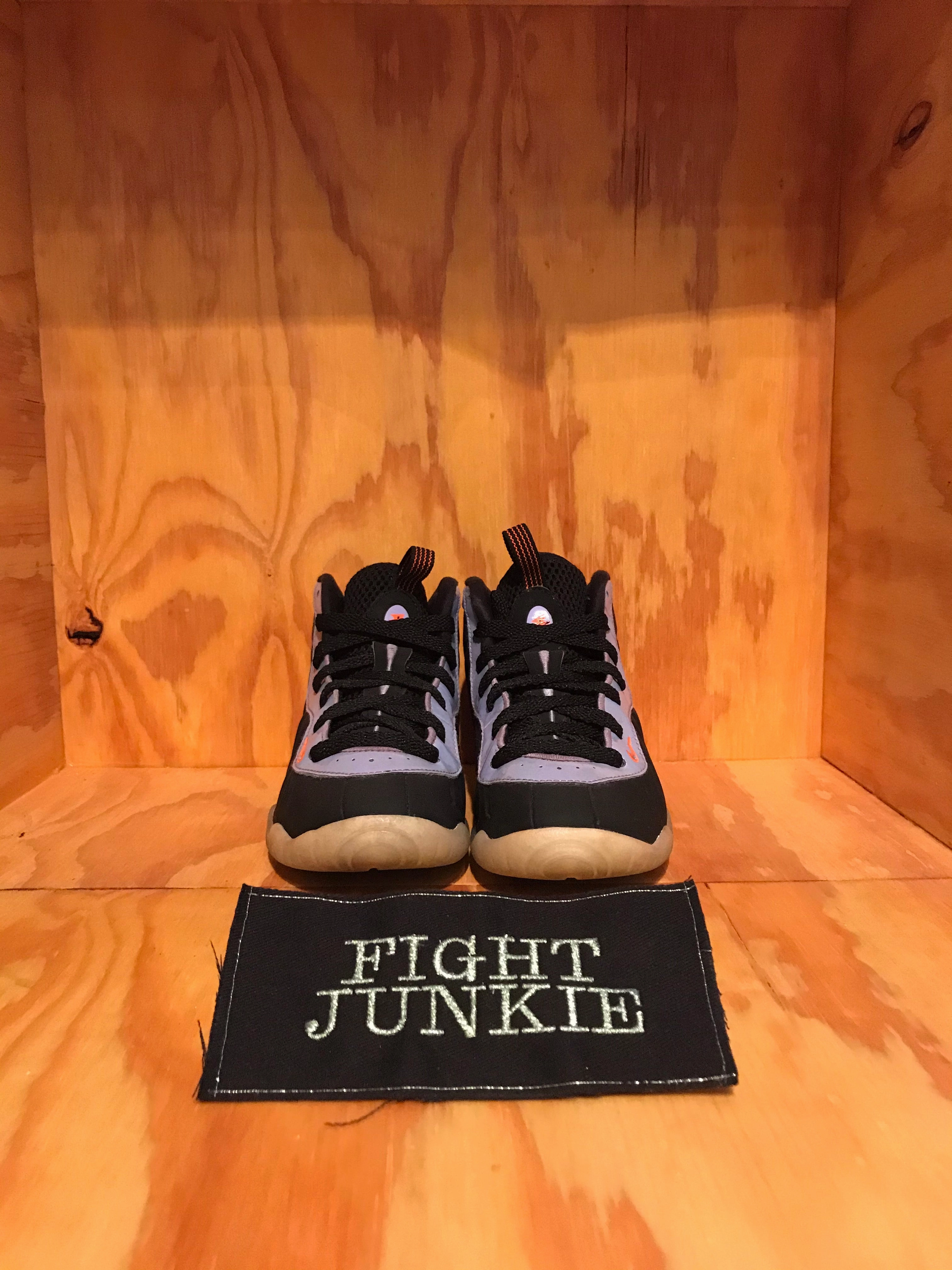 Asics Gel Rocket 12 Volleyball Shoes NIKE POSITE ONE Youth Size 2 Shoes Sneakers