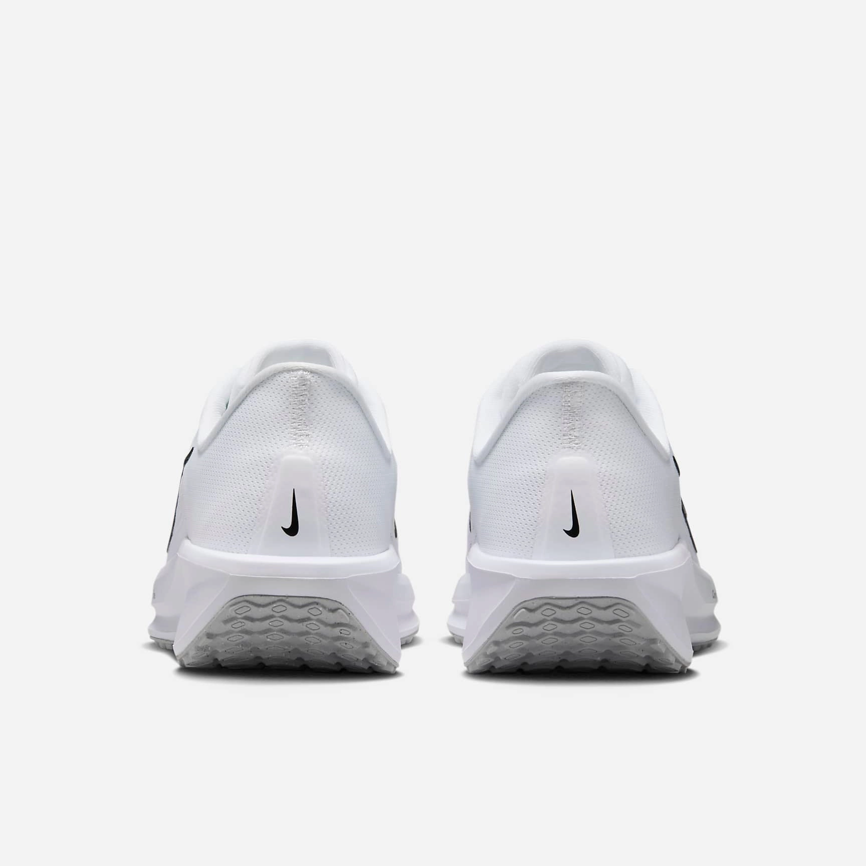 Asics Running Shoes Gt 2000 5 Nike Quest 6 Women's Road Running Shoes