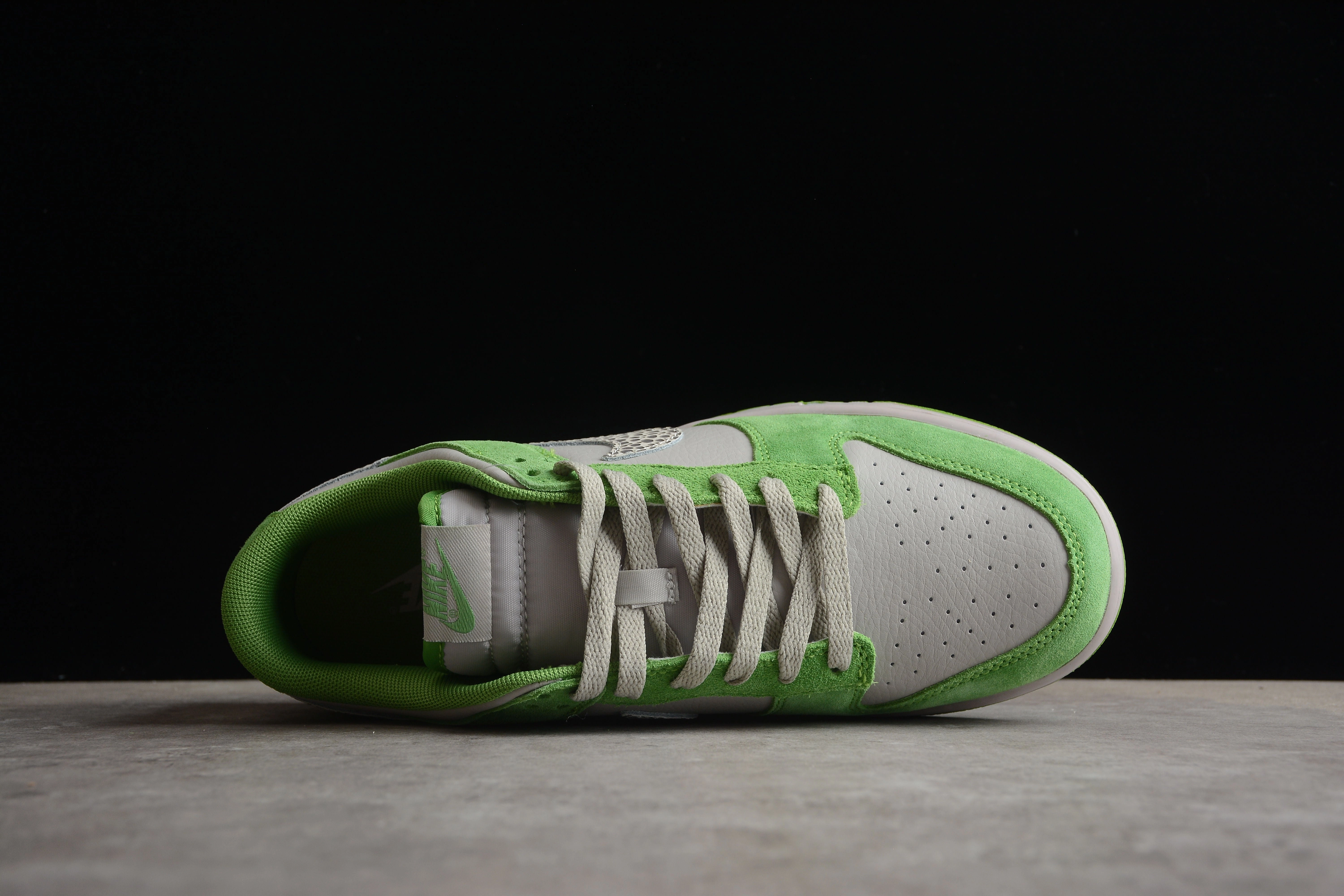 Best Asics Walking Shoes For Flat Feet Nike SB dunk low greens swoosh shoes