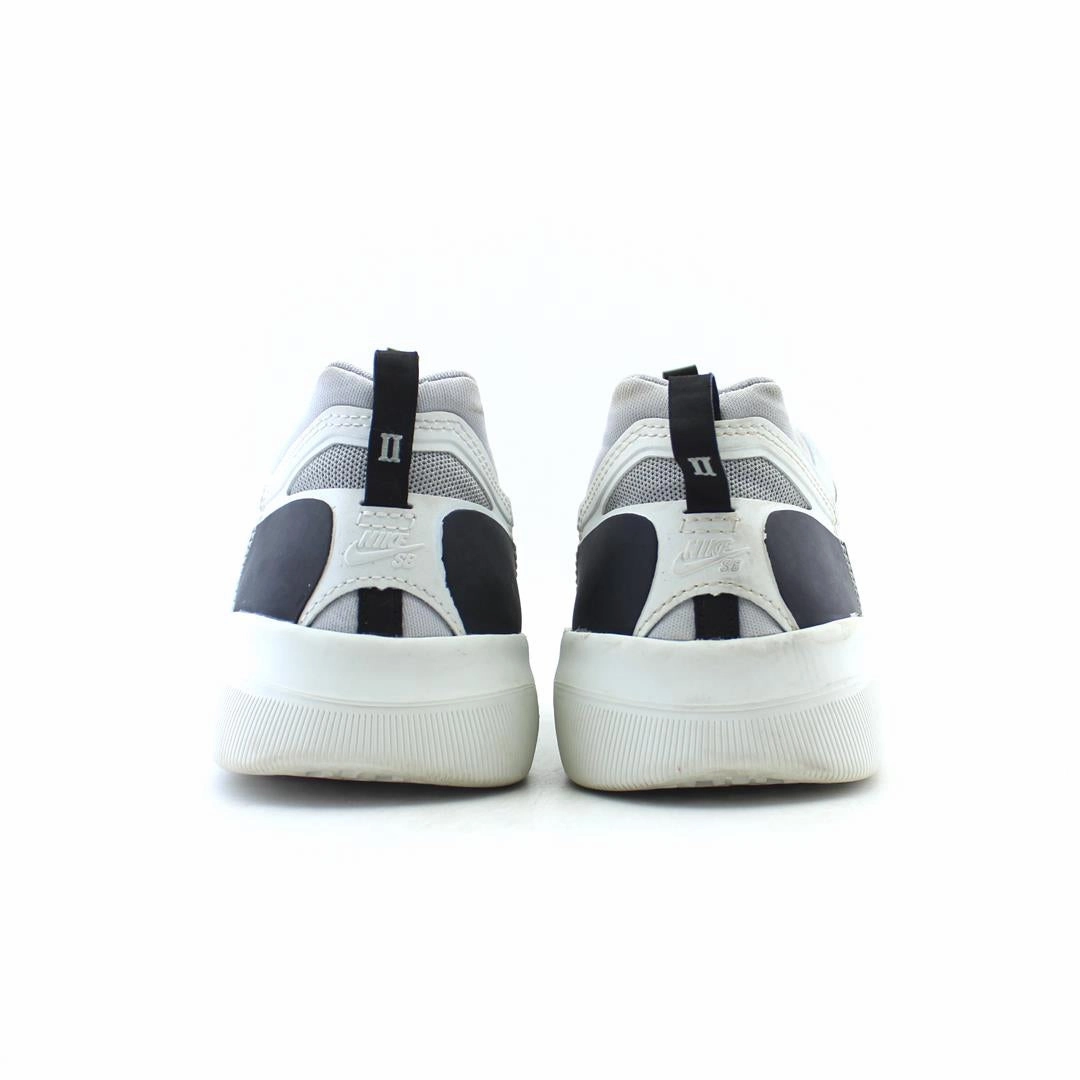 Bowling Style Casual Shoes NIKE SB NYJAH 2