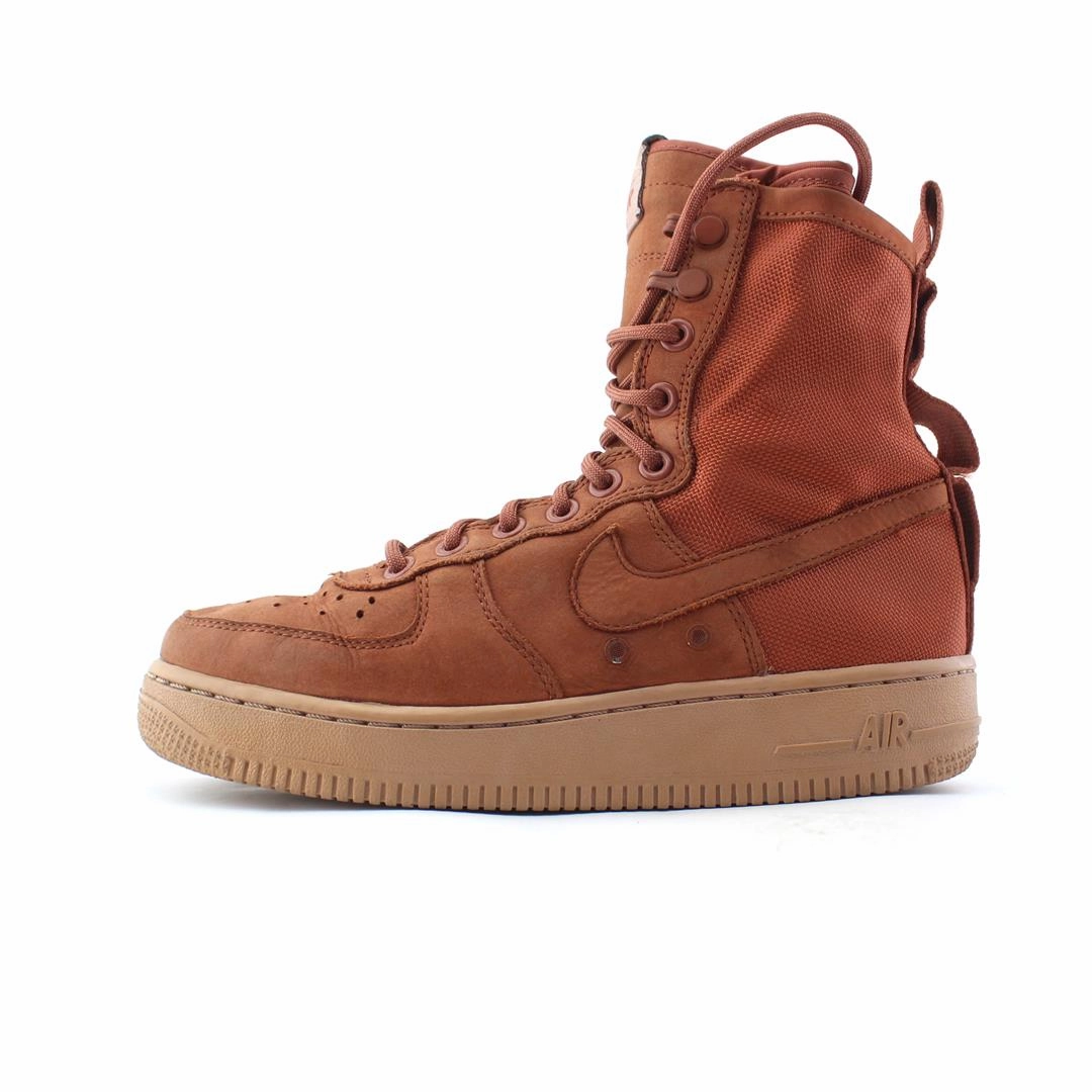 NIKE SF AIR FORCE 1 Reps Sneakers