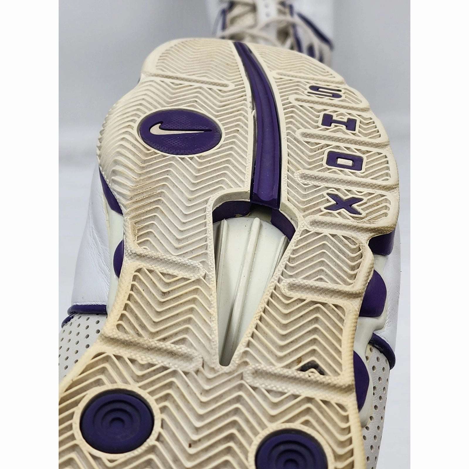 Best Asics Sports Shoes Nike Shox Elite Shoes Mens 15 High Top Basketball Sneakers Vintage 2004 950270