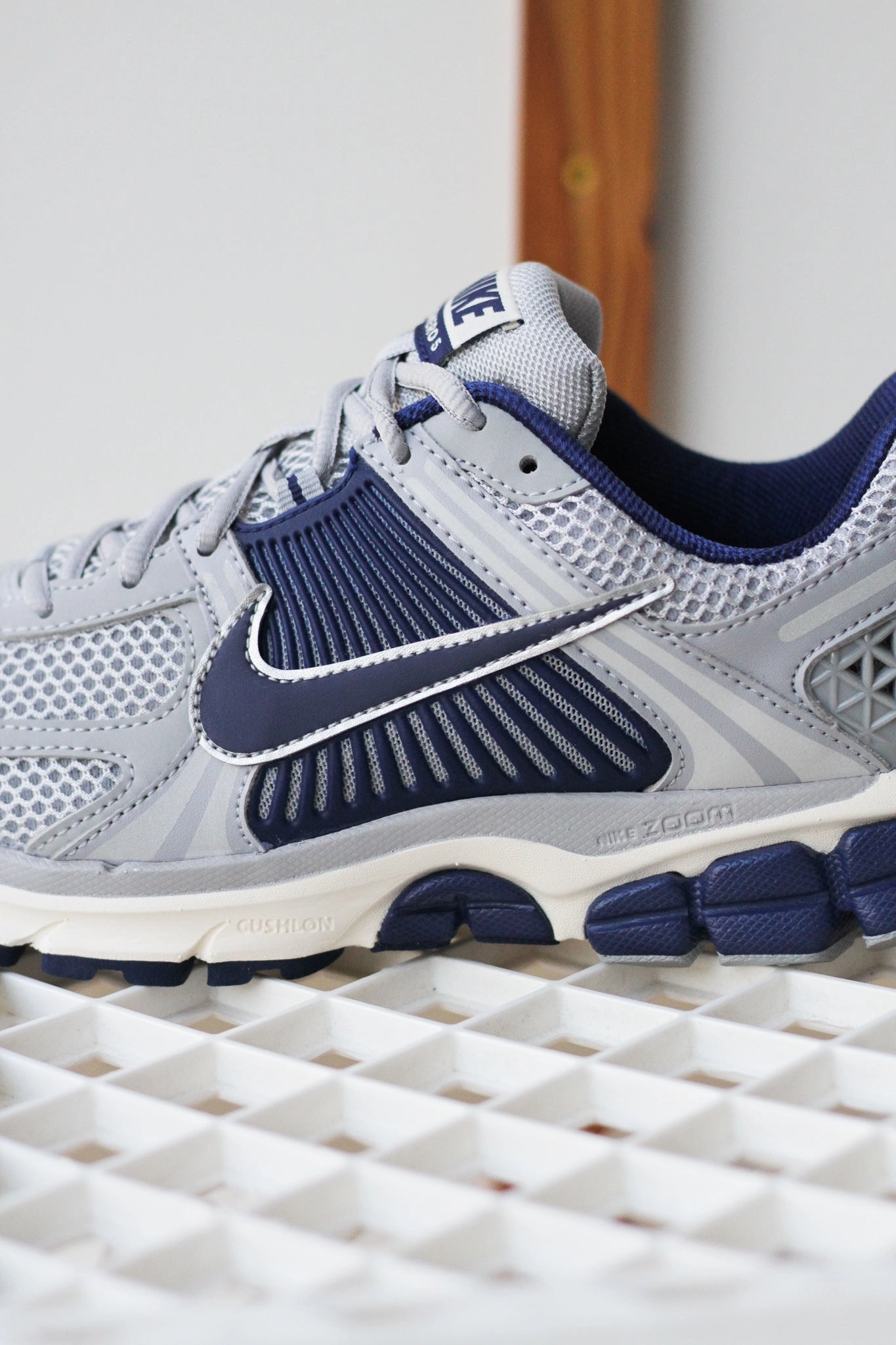 NIKE ZOOM VOMERO 5 "VAST GREY/BLUE VOID-WOLF GREY-PALE IVORY" Asics Shoes Nimbus 17