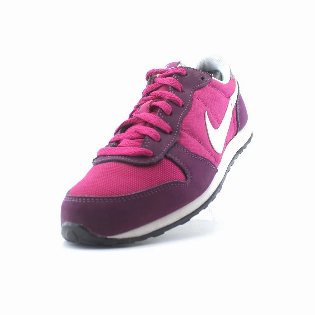 New Balance 9060 Casual Shoes NIELSENIQ GENNICO