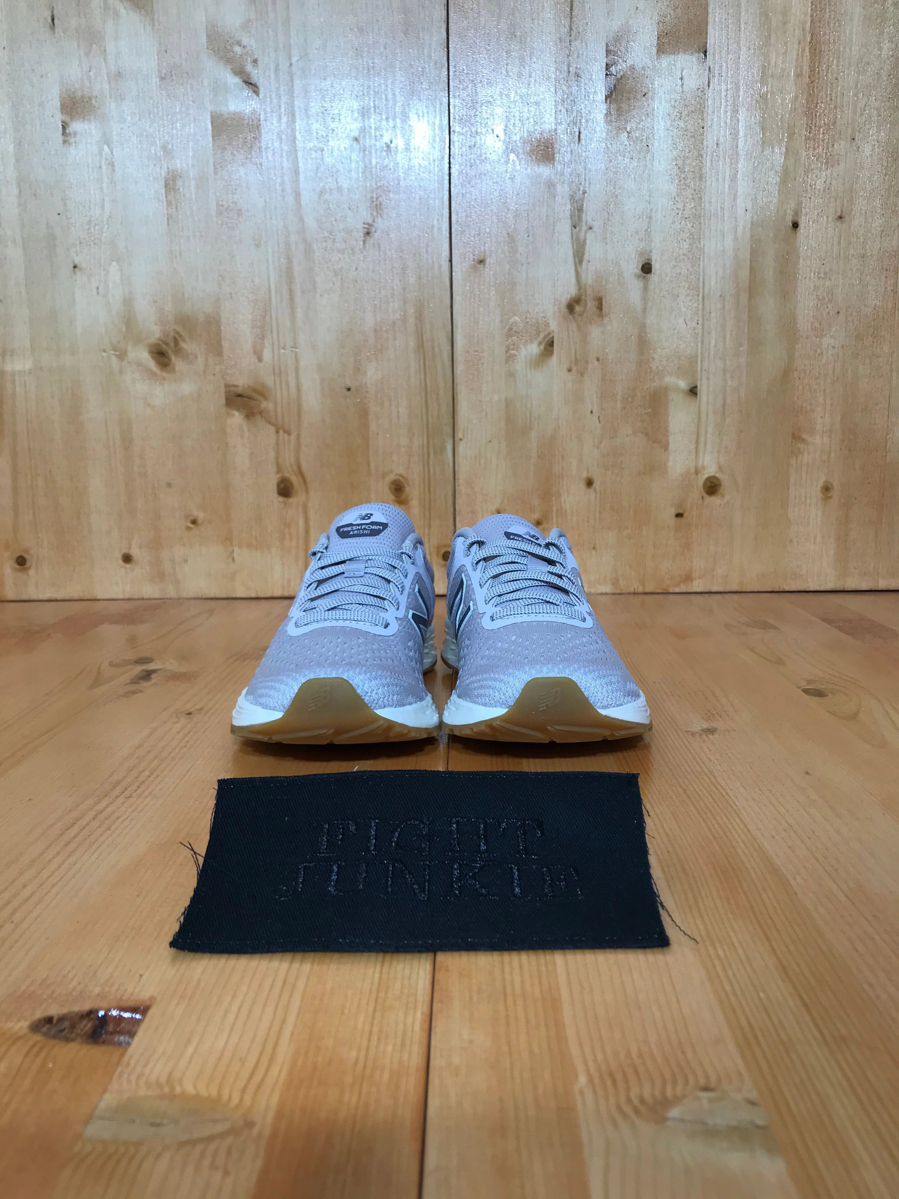 NWT NEW BALANCE FRESH FOAM ARISHI V2 Womens Size 5.5 Running Shoes Gray New Balance 9060