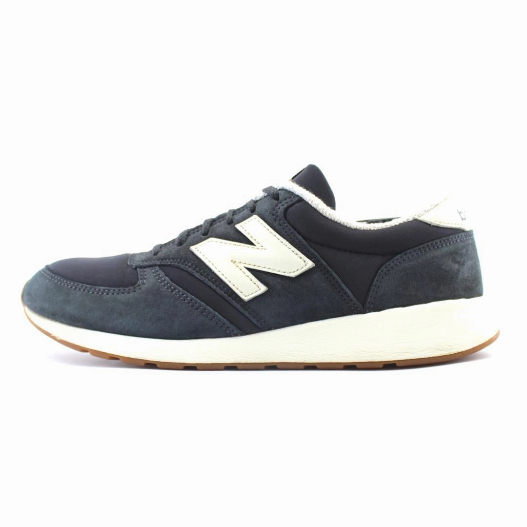 Business Casual Shorts And Shoes NEW BALANCE  420