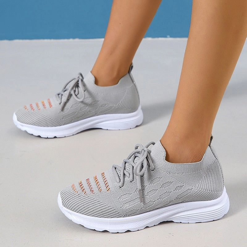 Plus Size 43 Soft Sole Casual Shoes Women 2023 Autumn Breathable Mesh Knitted Sneakers Woman Flat Heels Anti Slip Walking Shoes Flat Shoes Pear Shaped Body